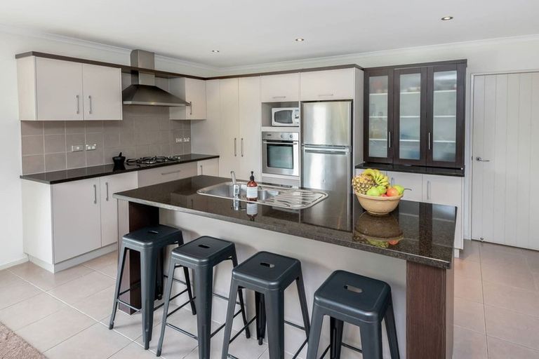 Photo of property in 24 Franshell Crescent, East Tamaki, Auckland, 2013