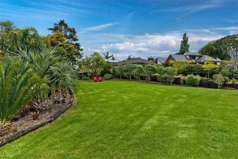 Photo of property in 53a Greenhithe Road, Greenhithe, Auckland, 0632