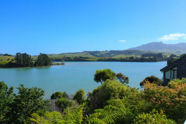 Photo of property in 23 Point Street, Raglan, 3225