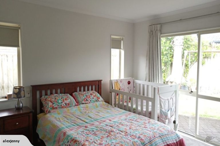 Photo of property in 59 Redcastle Drive, East Tamaki, Auckland, 2013