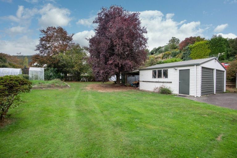 Photo of property in 11 Sandown Street, Waihola, Milton, 9073