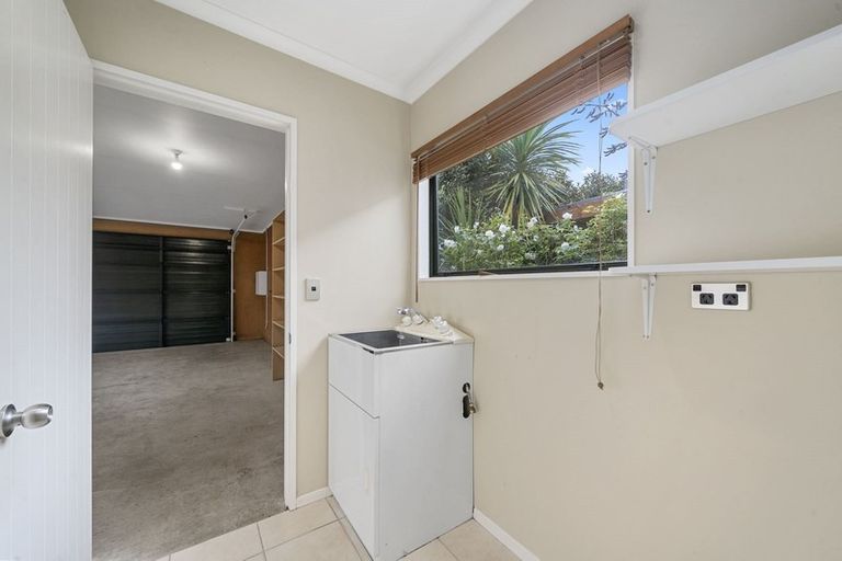 Photo of property in 71 Guildford Drive, Paraparaumu, 5032