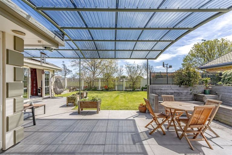 Photo of property in 51 Glasnevin Drive, Casebrook, Christchurch, 8051