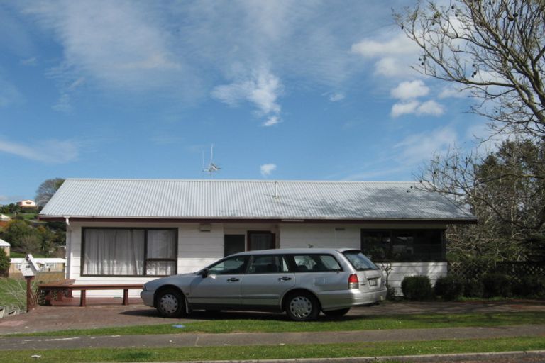 Photo of property in 23 Arawata Avenue, Welcome Bay, Tauranga, 3112