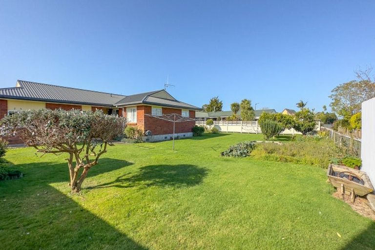 Photo of property in 61 Hayward Road, Ngatea, 3503