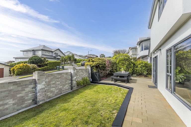 Photo of property in 42 Halladale Road, Papakowhai, Porirua, 5024