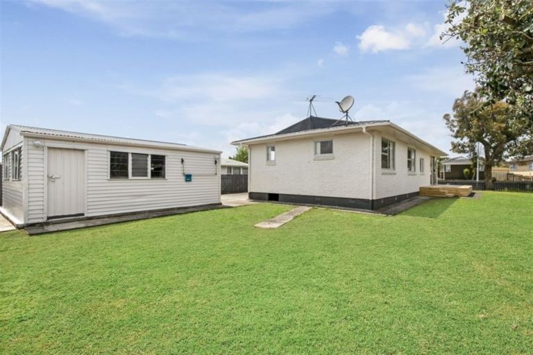 Photo of property in 18 Orly Avenue, Mangere, Auckland, 2022