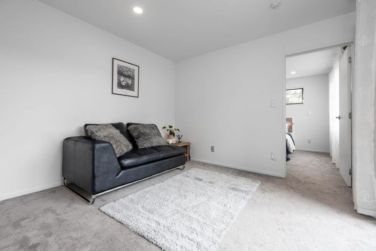 Photo of property in 32 Huarahi Pai Road, Huapai, Kumeu, 0810