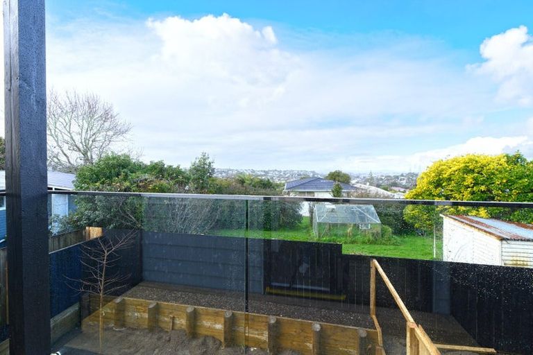 Photo of property in 8/60 Triangle Road, Massey, Auckland, 0614