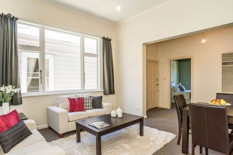 Photo of property in 211 Grant Road, Thorndon, Wellington, 6011