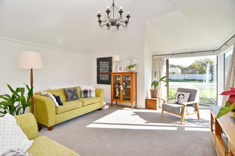 Photo of property in 7 Janelle Place, Rangiora, 7400