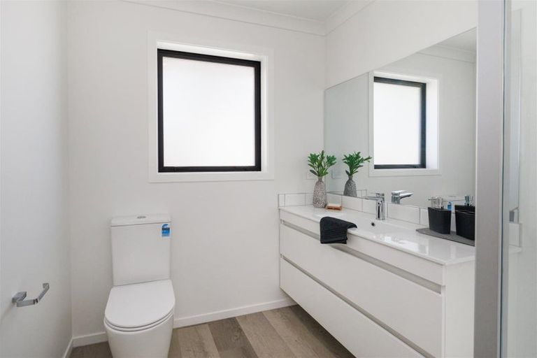 Photo of property in 166b Bridge Street, Bulls, 4818