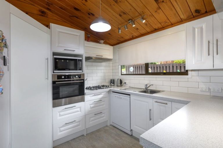 Photo of property in 62 Cumberland Crescent, Welcome Bay, Tauranga, 3112