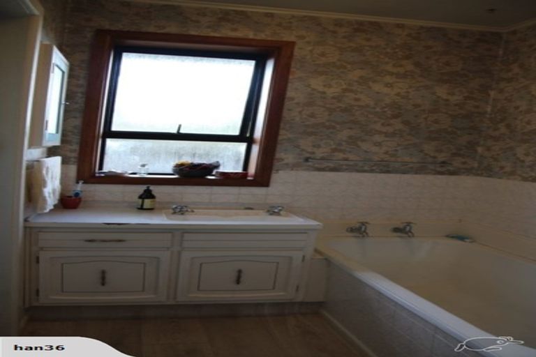 Photo of property in 36 Stanbury Avenue, Somerfield, Christchurch, 8024