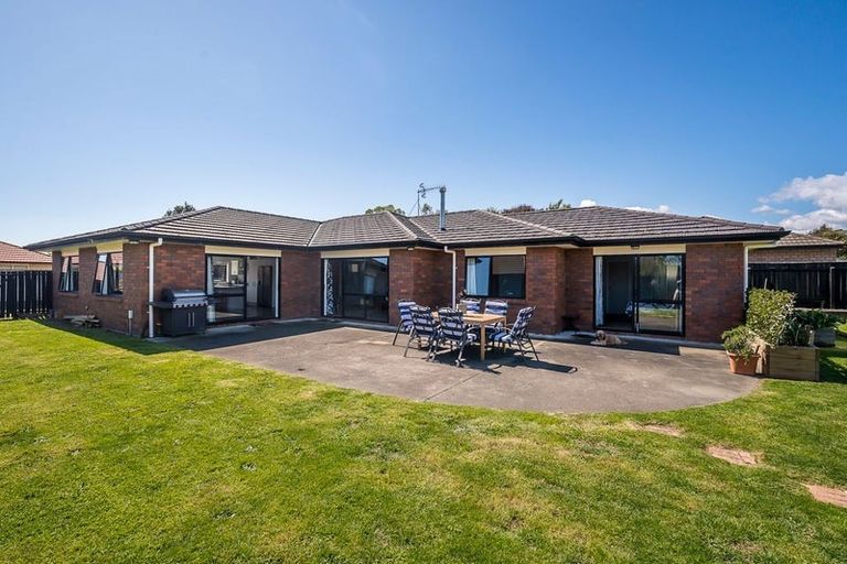 Photo of property in 7 Fytfield Place, Paraparaumu, 5032