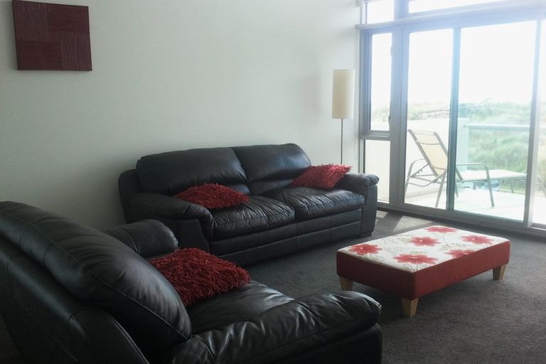 Photo of property in 9/272 Marine Parade, New Brighton, Christchurch, 8061