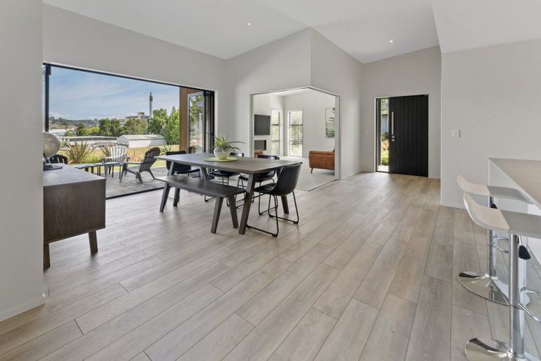 Photo of property in 2 Grampian Oaks Lane, Nelson South, Nelson, 7010