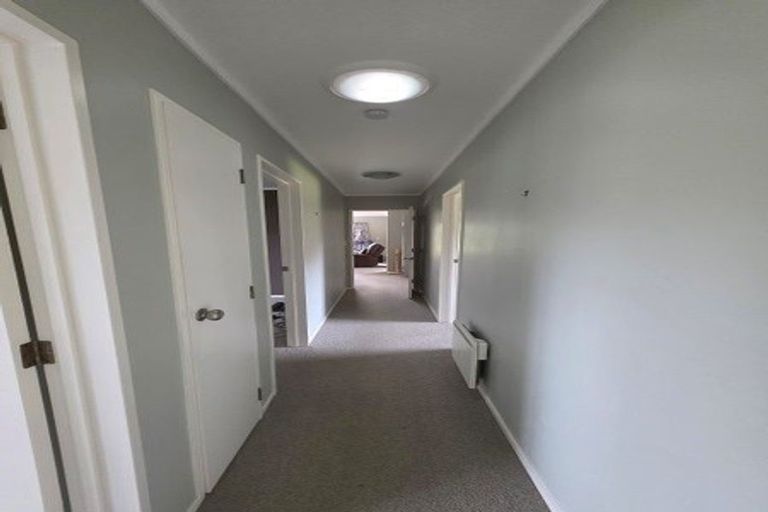 Photo of property in 10 Lynwood Place, Owhata, Rotorua, 3010