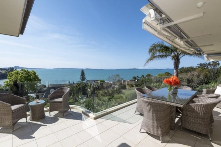 Photo of property in 15 Island View Terrace, Cockle Bay, Auckland, 2014