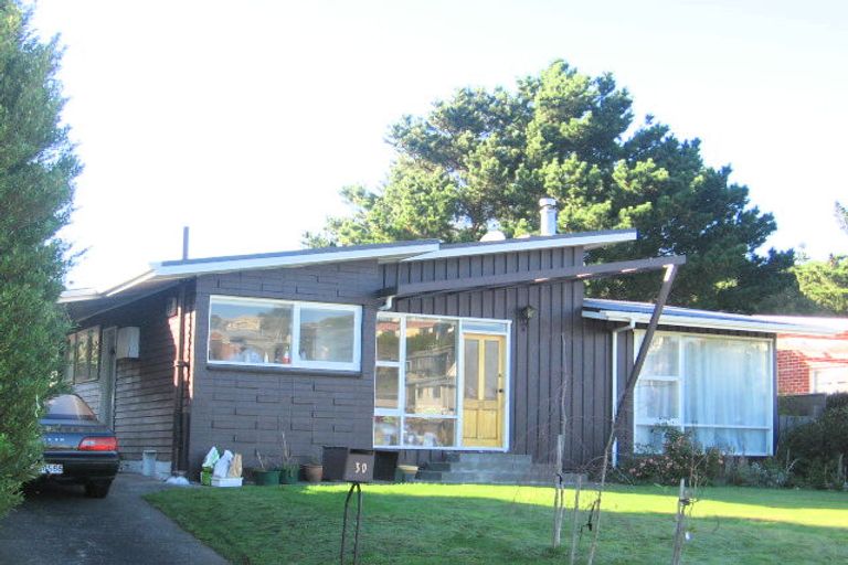 Photo of property in 30 Silverbirch Grove, Churton Park, Wellington, 6037