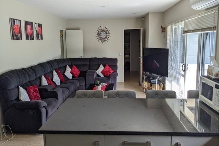 Photo of property in 16 Amapur Place, Flat Bush, Auckland, 2019