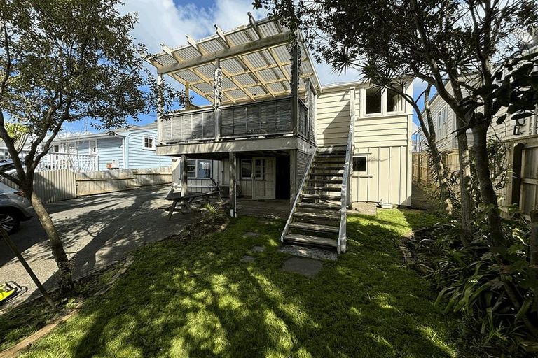 Photo of property in 106 Calliope Road, Stanley Point, Auckland, 0624