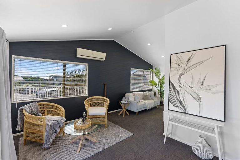 Photo of property in 116 Field Way, Waikanae Beach, Waikanae, 5036