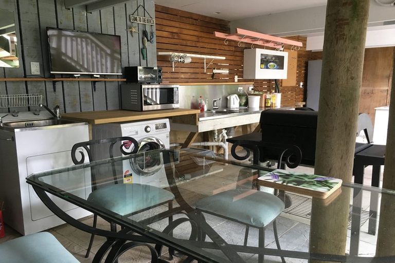 Photo of property in 148 Lonely Track Road, Redvale, Auckland, 0632