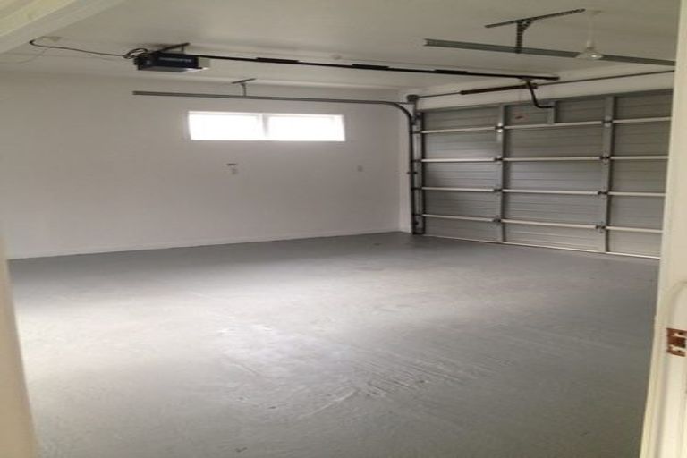 Photo of property in 2 Foyle Street, Island Bay, Wellington, 6023