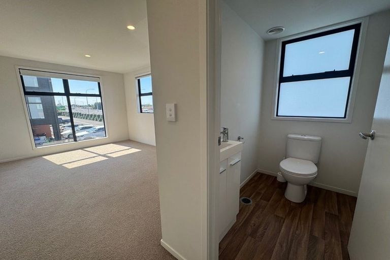 Photo of property in 34/17 Owens Place, Mount Maunganui, 3116