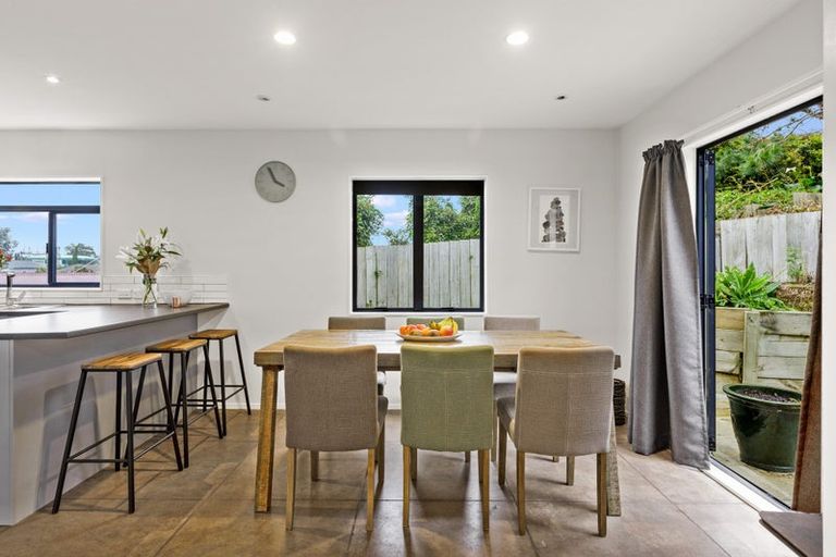 Photo of property in 2/33 Waipa Street, Birkenhead, Auckland, 0626