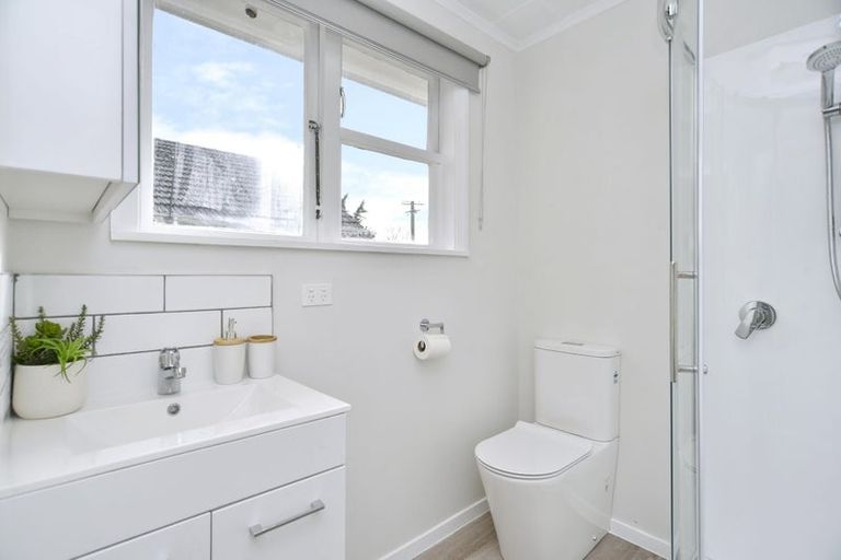 Photo of property in 97 Hoani Street, Northcote, Christchurch, 8052