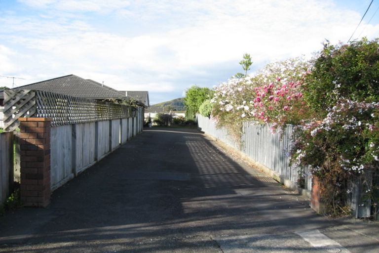 Photo of property in 1 Te Whiti Grove, Waterloo, Lower Hutt, 5011