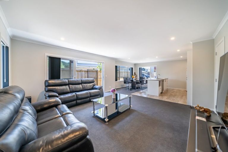 Photo of property in 2 Climie Way, Trentham, Upper Hutt, 5018