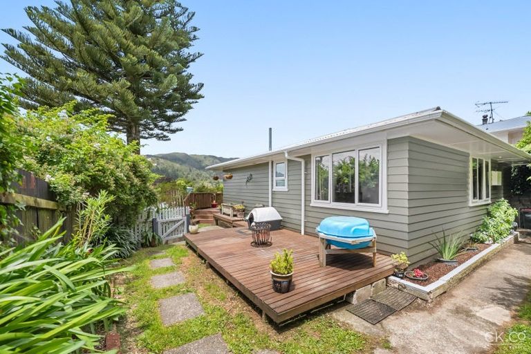 Photo of property in 67 Bird Grove, Stokes Valley, Lower Hutt, 5019