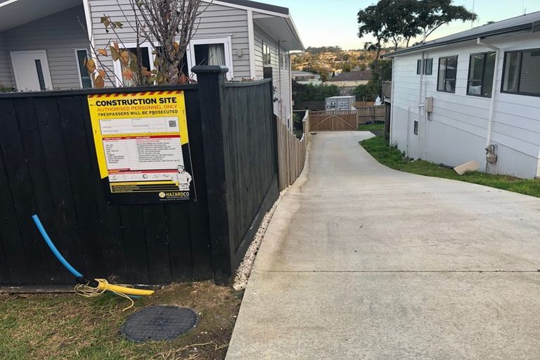 Photo of property in 115a Rosario Crescent, Red Beach, 0932