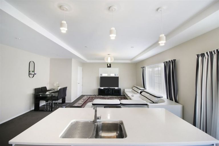 Photo of property in 8 Bofors Close, Wigram, Christchurch, 8042