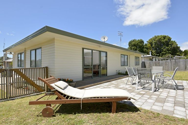 Photo of property in 8a Windsor Road, Bellevue, Tauranga, 3110