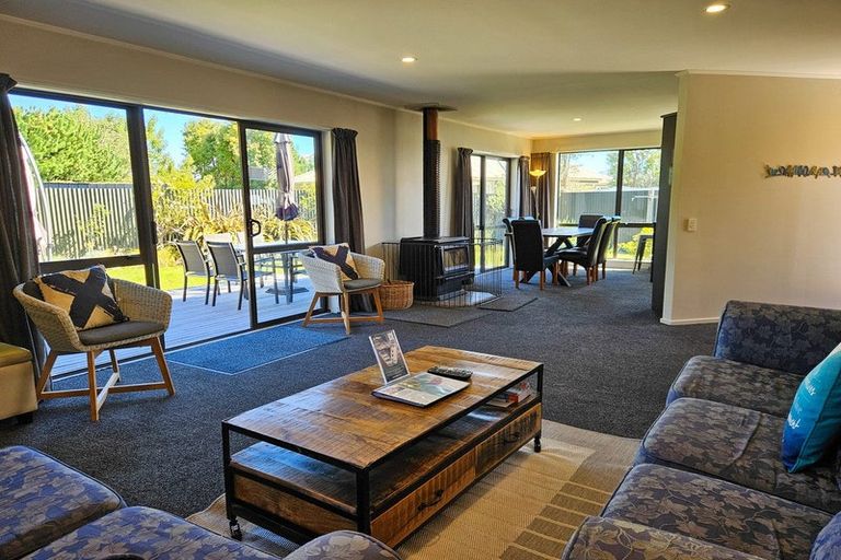 Photo of property in 1 Dwyer Place, Lake Tekapo, 7999