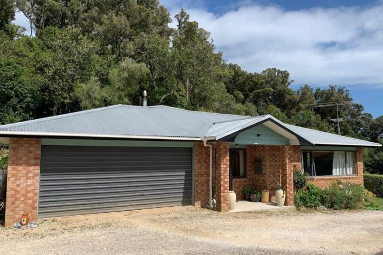 Photo of property in 8 Haile Lane, Pohara, Takaka, 7183