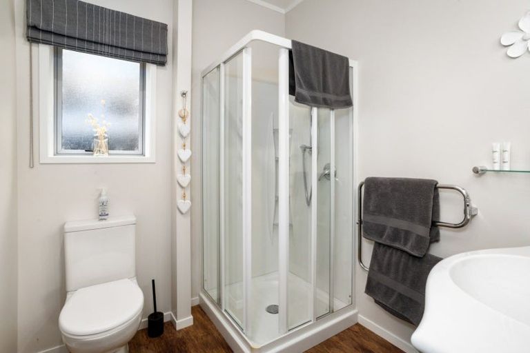 Photo of property in 1031b State Highway 2, Tanners Point, Katikati, 3177