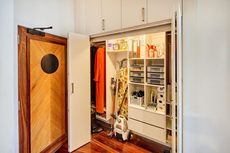 Photo of property in Dominion Apartments, 1/80 Victoria Street, Wellington Central, Wellington, 6011