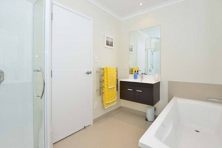 Photo of property in 6 Barcliff Terrace, Gulf Harbour, Whangaparaoa, 0930