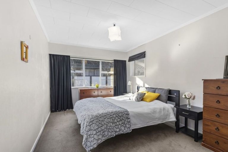 Photo of property in 41b Ludlam Crescent, Woburn, Lower Hutt, 5010