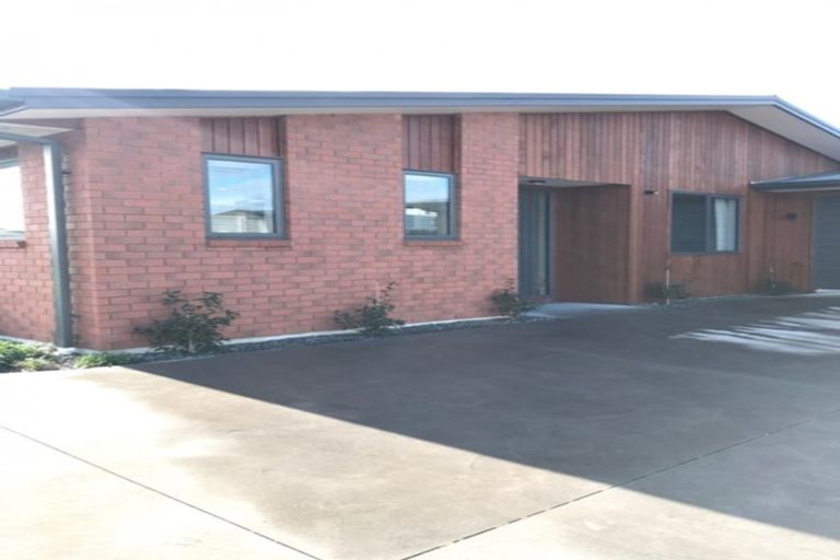 Photo of property in 40 Jarrett Terrace, Leamington, Cambridge, 3432