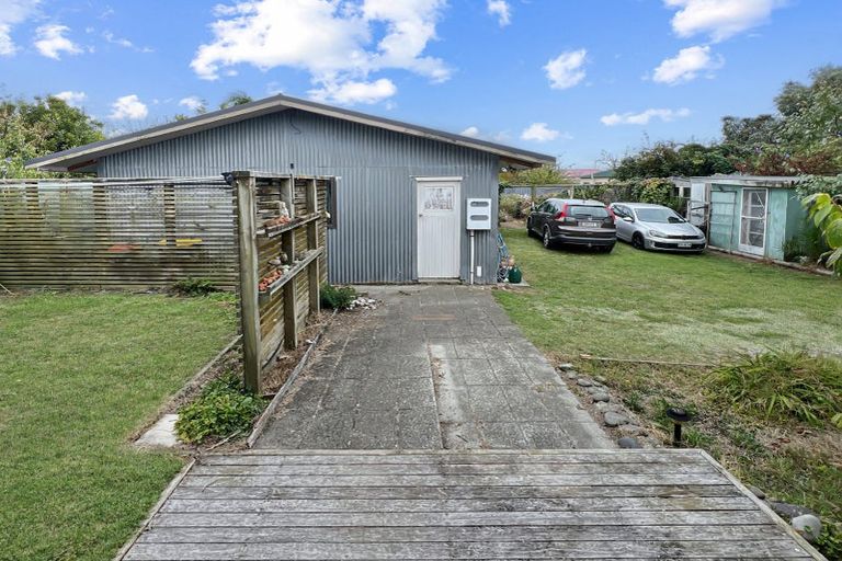 Photo of property in 10 Pohutukawa Avenue, Kaiaua, Pokeno, 2473