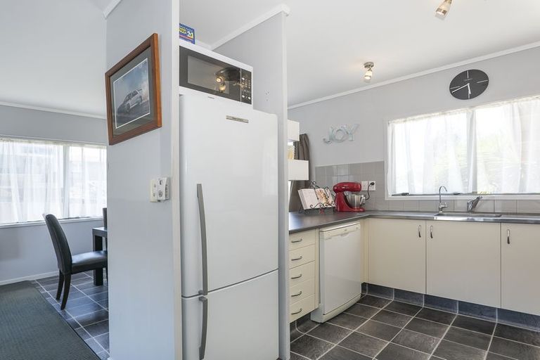 Photo of property in 8a Windsor Road, Bellevue, Tauranga, 3110