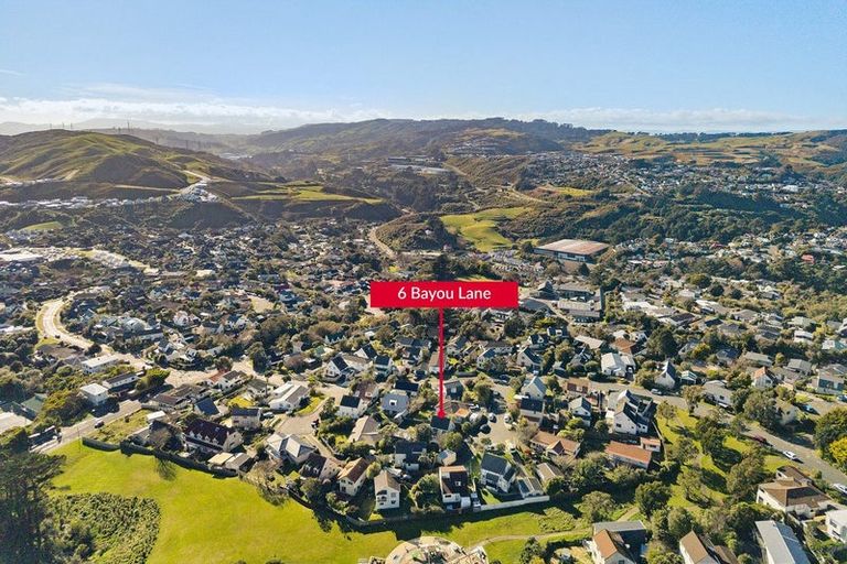 Photo of property in 6 Bayou Lane, Churton Park, Wellington, 6037