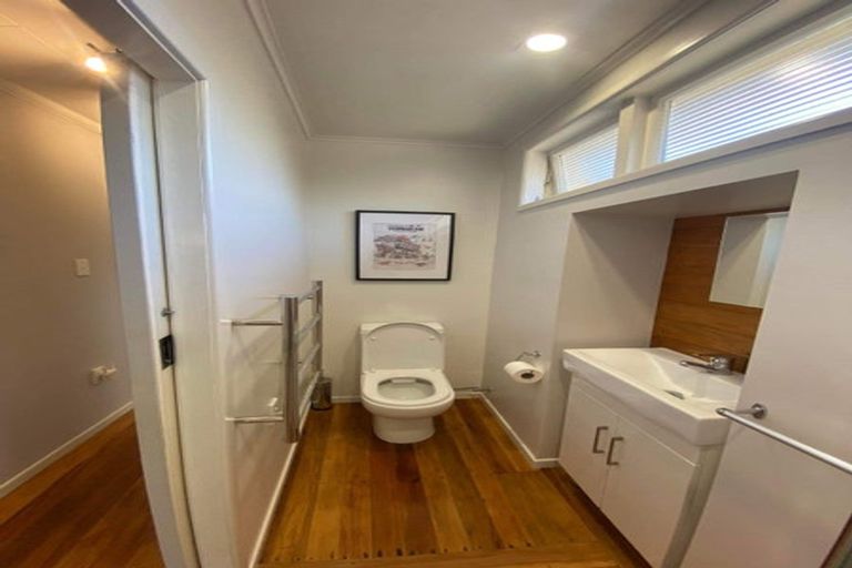 Photo of property in 192 Te Moana Road, Waikanae, 5036