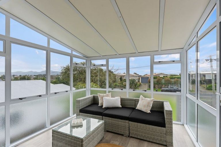 Photo of property in 12 Gavin Road, Raumati Beach, Paraparaumu, 5032